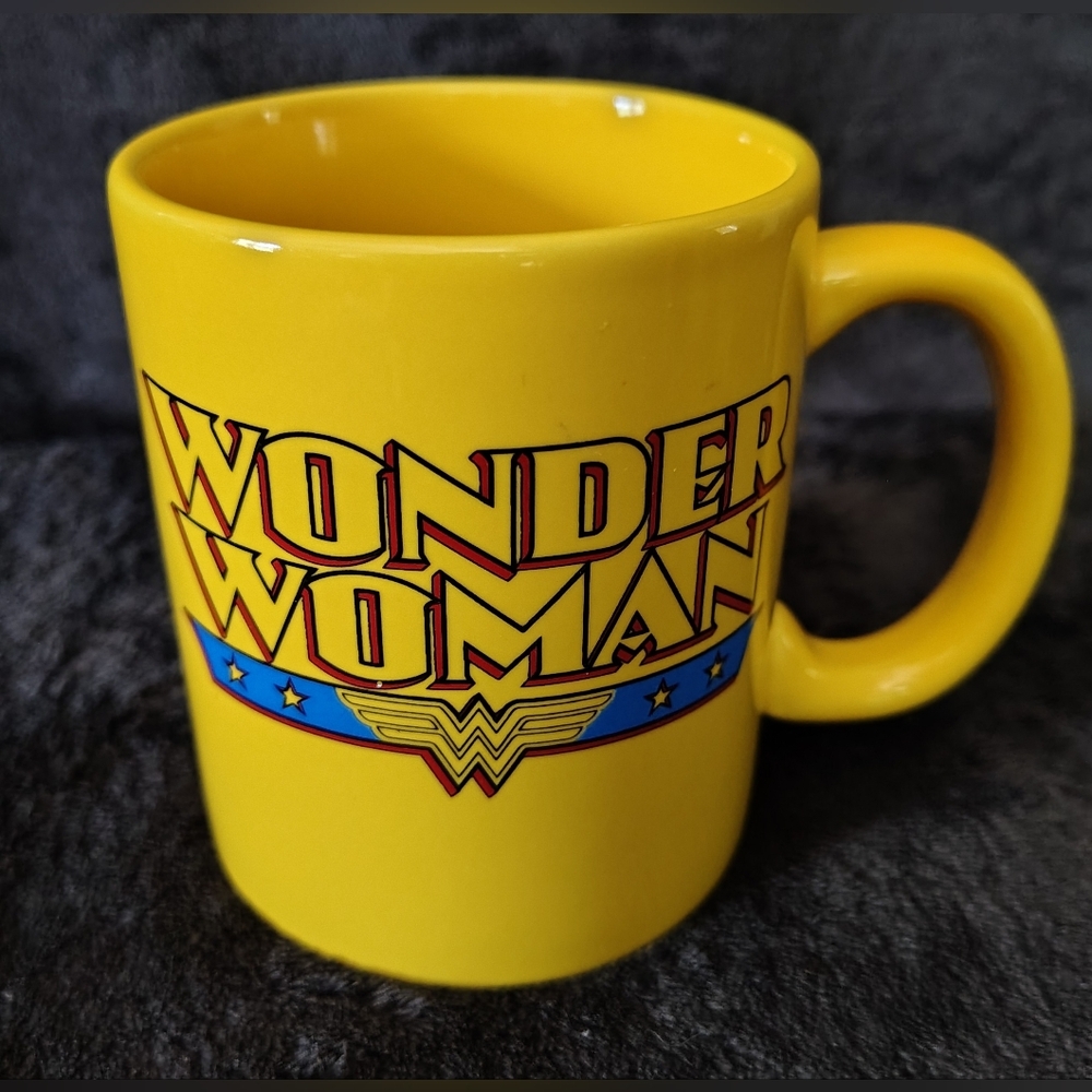 Wonder Woman Yellow Logo Ceramic Mug